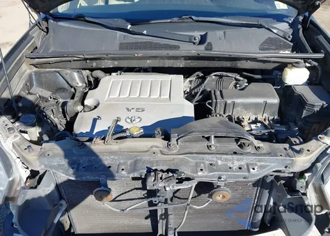 2010 Toyota Highlander Base V6 z USA, uszkodzony, nr VIN 5TDZK3EH2AS018547